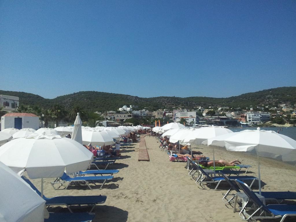 Pericles Studios Agia Marina  Extérieur photo