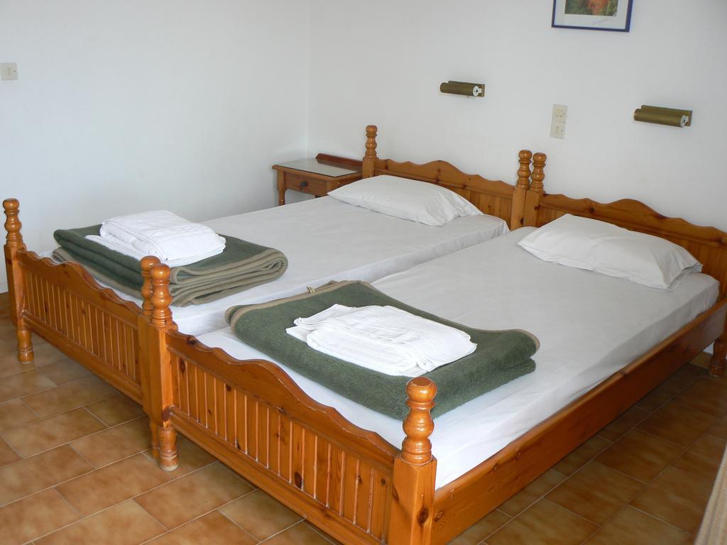 Pericles Studios Agia Marina  Chambre photo