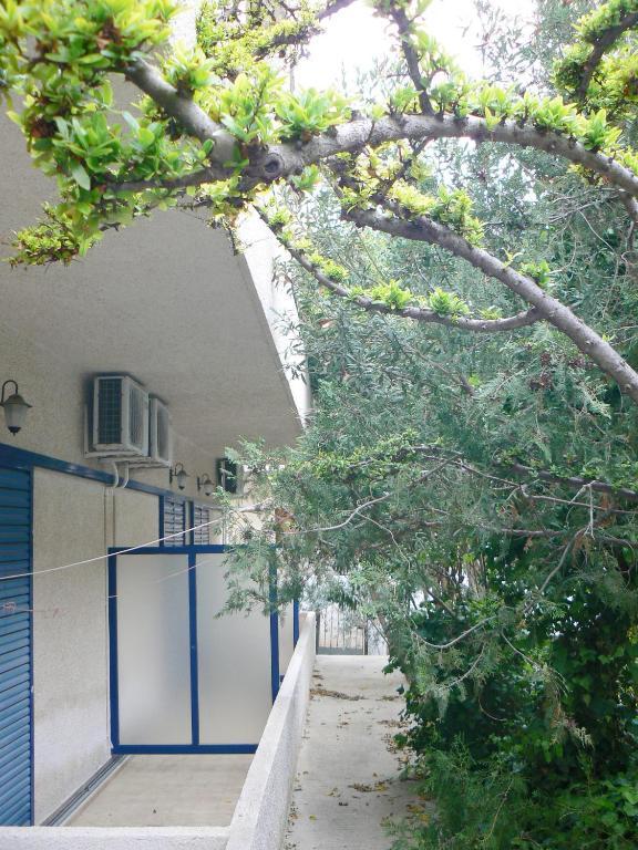 Pericles Studios Agia Marina  Extérieur photo