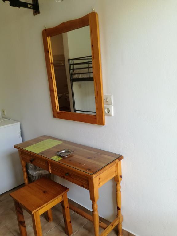 Pericles Studios Agia Marina  Extérieur photo